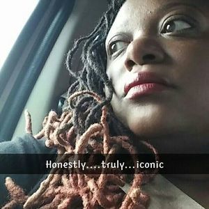 Meet your Posher, Ebony